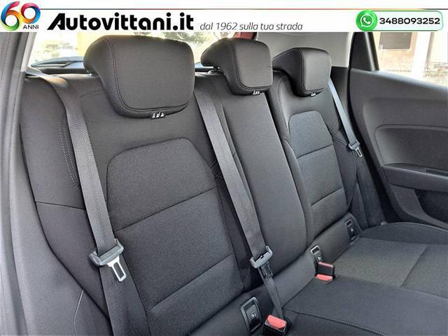 RENAULT Clio 00968039_VO38023207