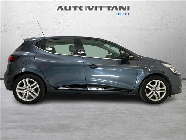 RENAULT Clio 00911792_VO38023207