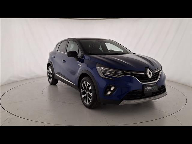 RENAULT Captur 00948034_VO38023732