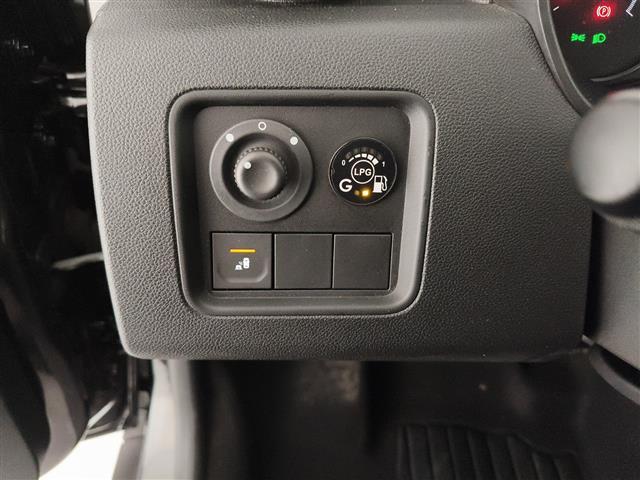 DACIA Duster II 2018 00189398_VO38023507