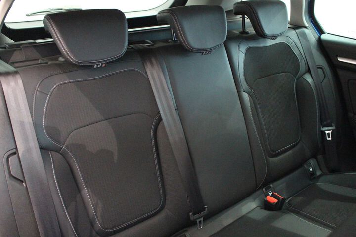 Inside  Megane Sport Tourer  Azul Rayo