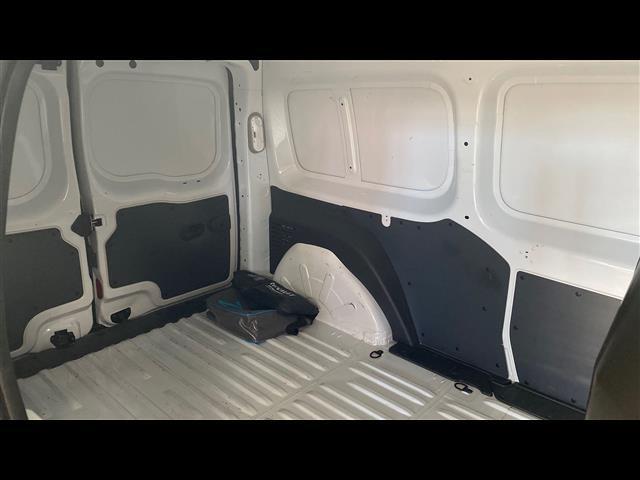 RENAULT Kangoo Z.E. 2017  13 00335588_VO38013550