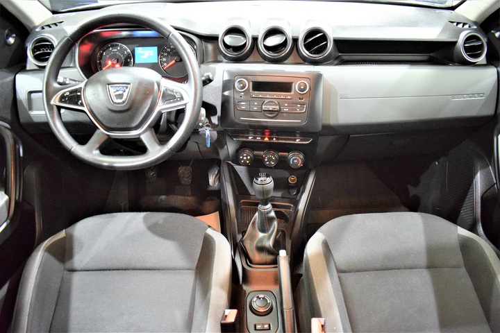 Interior DUSTER  ARGINT