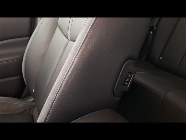 NISSAN Leaf 00943366_VO38023732