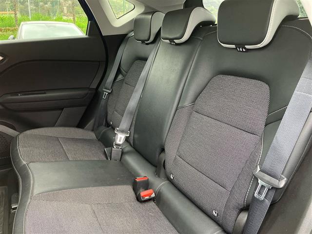 RENAULT Captur 00984676_VO38023207