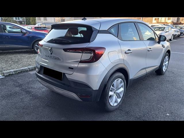 RENAULT Captur 02383080_VO38013041