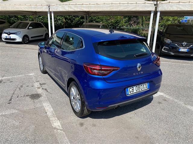 RENAULT Clio 02641547_VO38043366