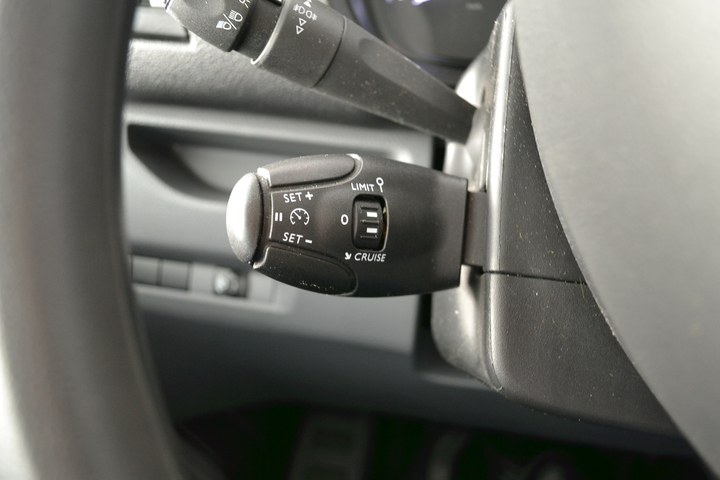 Exterior JUMPY  ALB