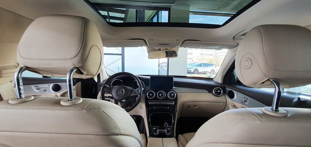 Inside Clase GLC X253 Diesel  Negro Obsidiana