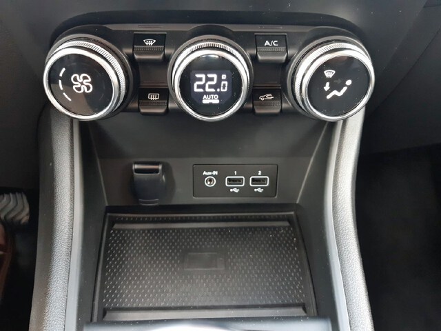 Inside Captur  Blanco Nacarado con 