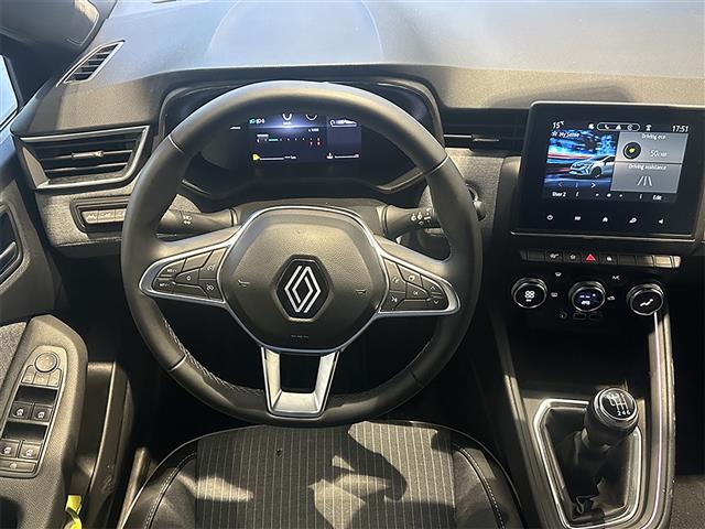 RENAULT Clio 00094597_VO38013437