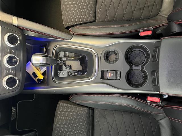 RENAULT Kadjar 03307061_VO38043894