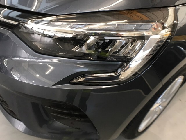 Inside Clio  Gris Titanium