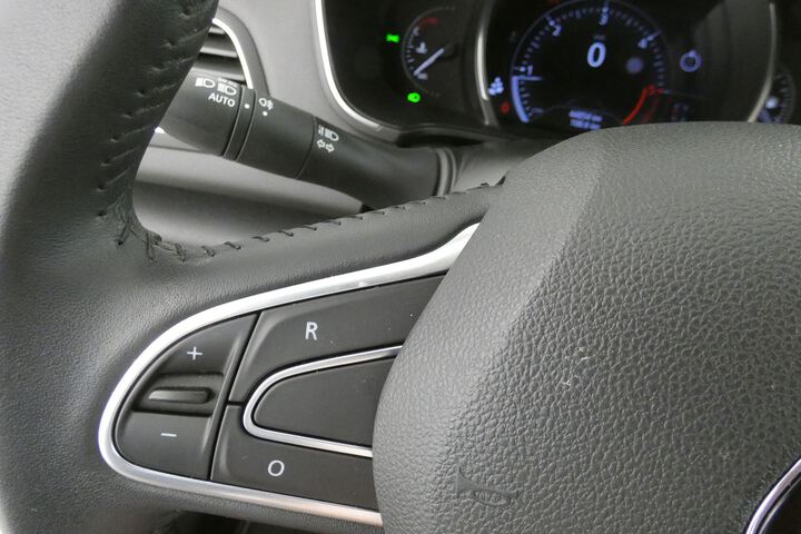 Inside Mégane Sport Tourer Diesel  Gris Titanium