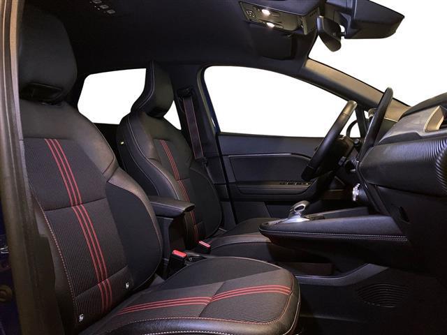 RENAULT Captur 00985270_VO38023207
