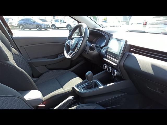 RENAULT Clio 00024239_VO38013404