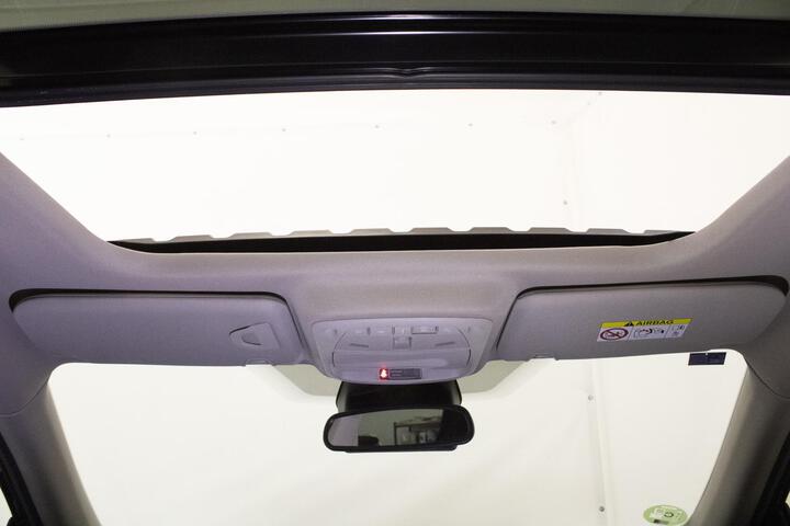 Inside Koleos Diesel  Azul Atlantico