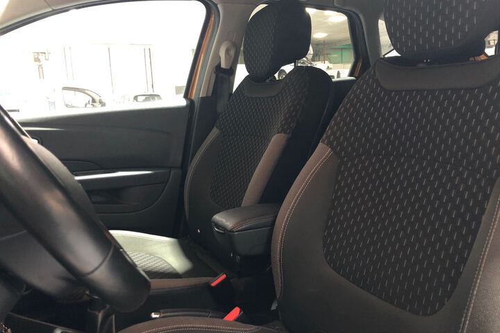 Inside Captur  Naranja