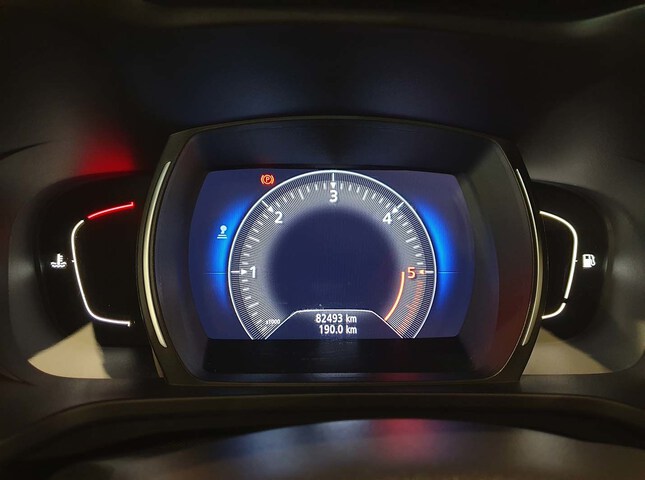 Inside Kadjar Diesel  Gris Highland