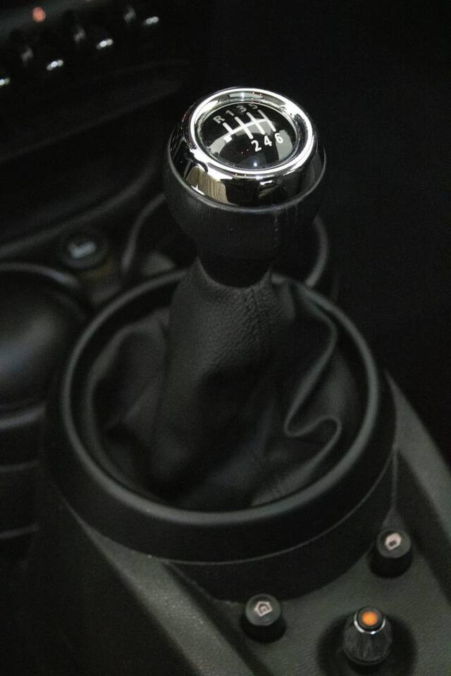 Inside  F60 Countryman Diesel  Midnight Black