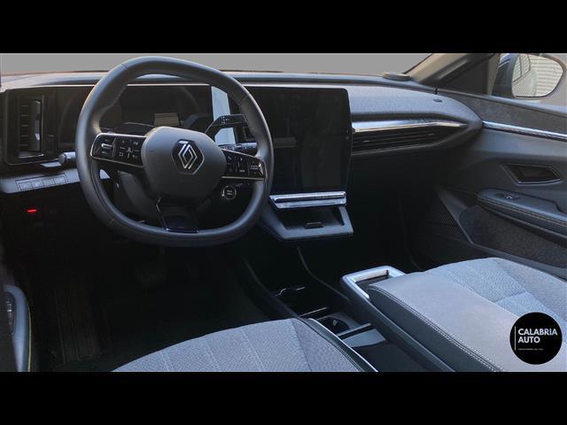 RENAULT Megane E Tech 00006560_VO38033579