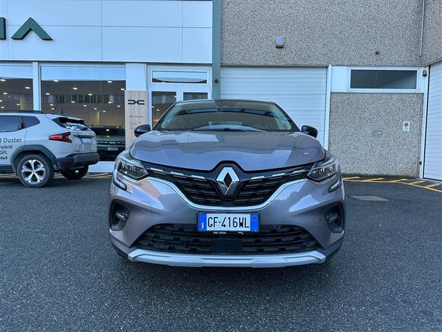 RENAULT Captur 00024780_VO38013404