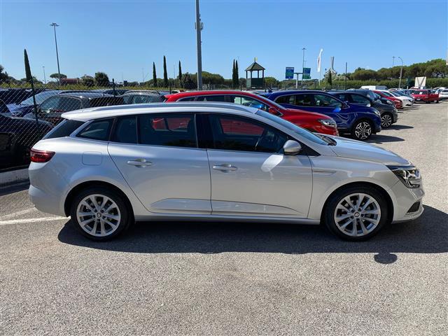 RENAULT Megane 02641595_VO38043366