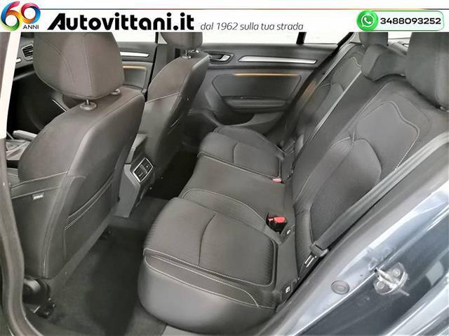 RENAULT Megane 00960975_VO38023207