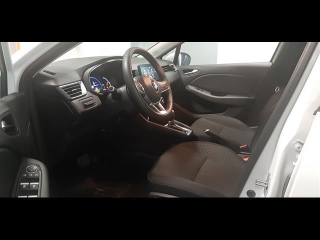 RENAULT Clio V 2019 00006626_VO38033579