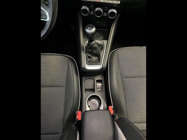 RENAULT Captur 03301260_VO38043894
