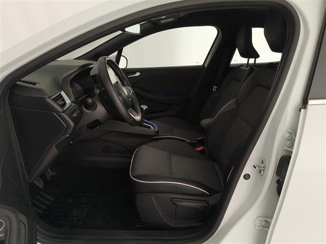 RENAULT Clio 00189280_VO38023507