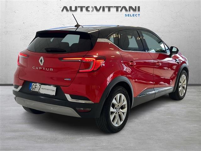 RENAULT Captur 00935796_VO38023207