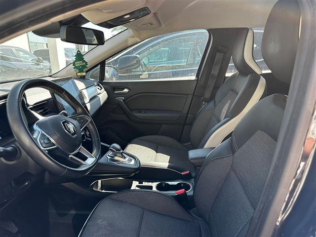 RENAULT Captur 01226317_VO38013129