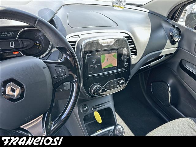 RENAULT Captur 00023126_VO38013018