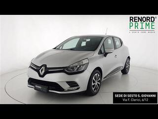 RENAULT Clio 00941704_VO38023732
