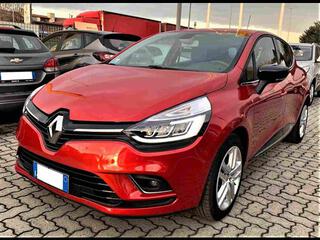 RENAULT Clio 00010583_VO38023507