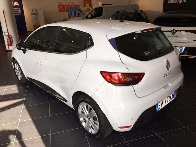RENAULT Clio 00024026_VO38013404