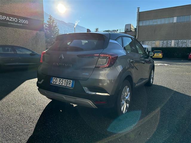 RENAULT Captur II 2019 00025789_VO38013404