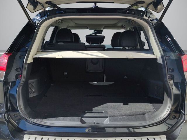 Inside X-Trail Diesel  Negro