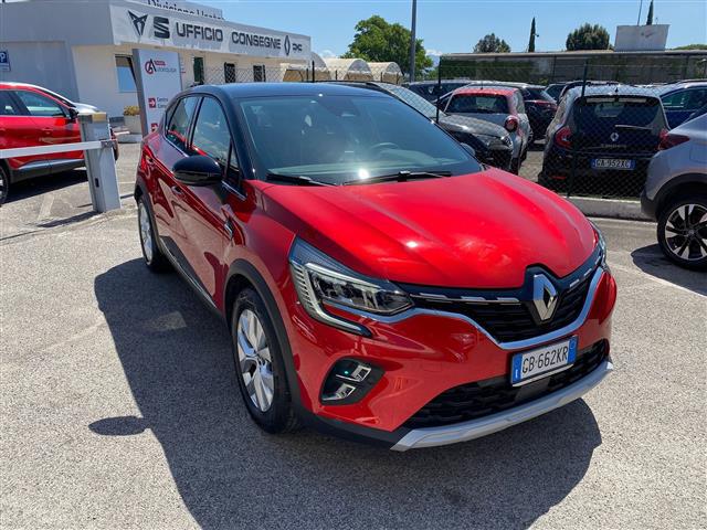 RENAULT Captur 02640974_VO38043366