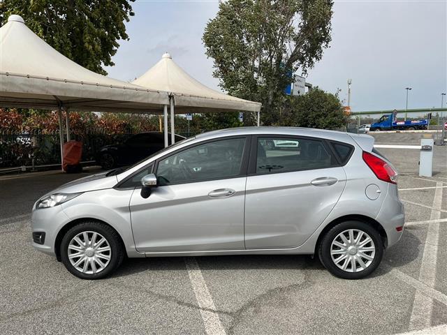 FORD Fiesta 02639579_VO38043366