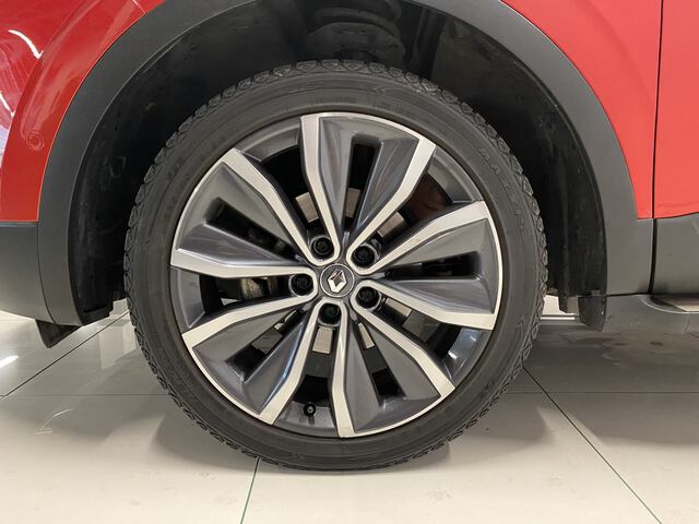 Outside Kadjar Diesel  Rojo