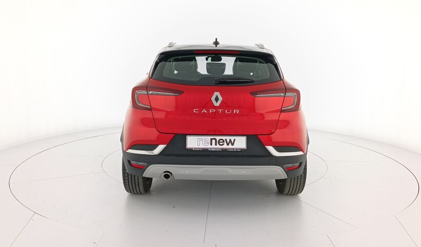 Outside Captur Diesel  ROJO