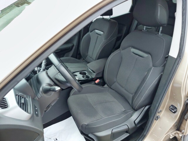 Inside Kadjar Diesel  BEIGE