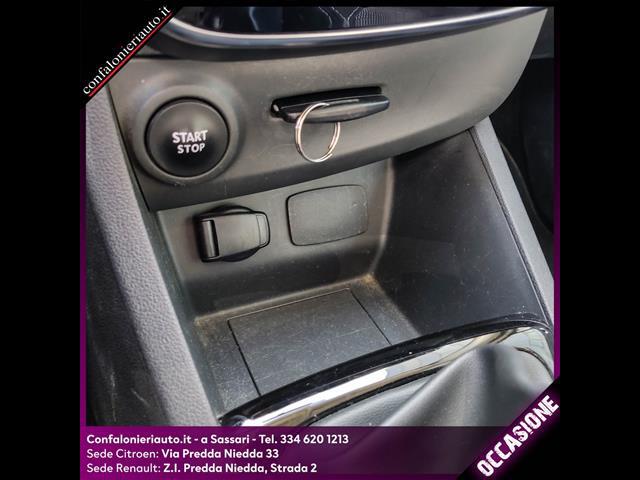RENAULT Clio 00009462_VO38013165