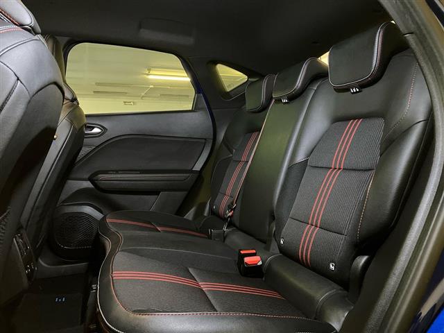 RENAULT Captur 00985270_VO38023207