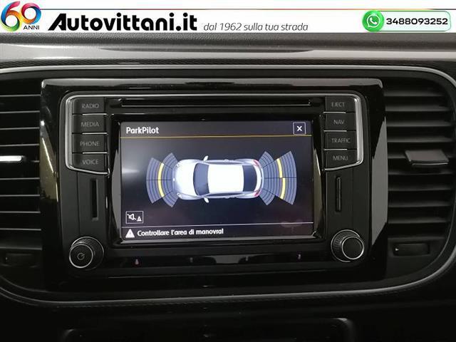 VOLKSWAGEN Maggiolino 2017 00958647_VO38023207