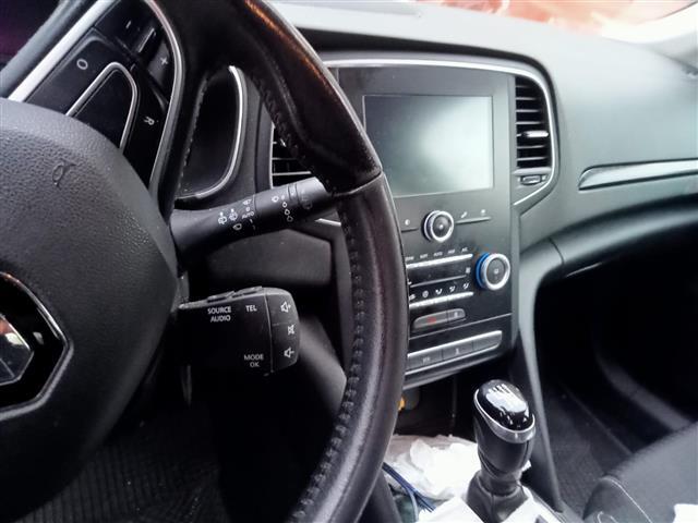 RENAULT Megane 00006267_VO38033579