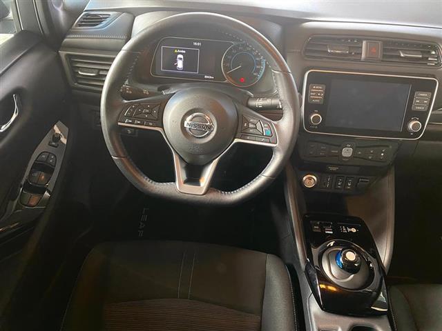 NISSAN Leaf 00784459_VO38013074