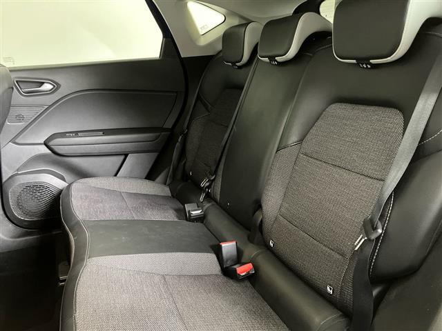 RENAULT Captur II 2019 00984373_VO38023207